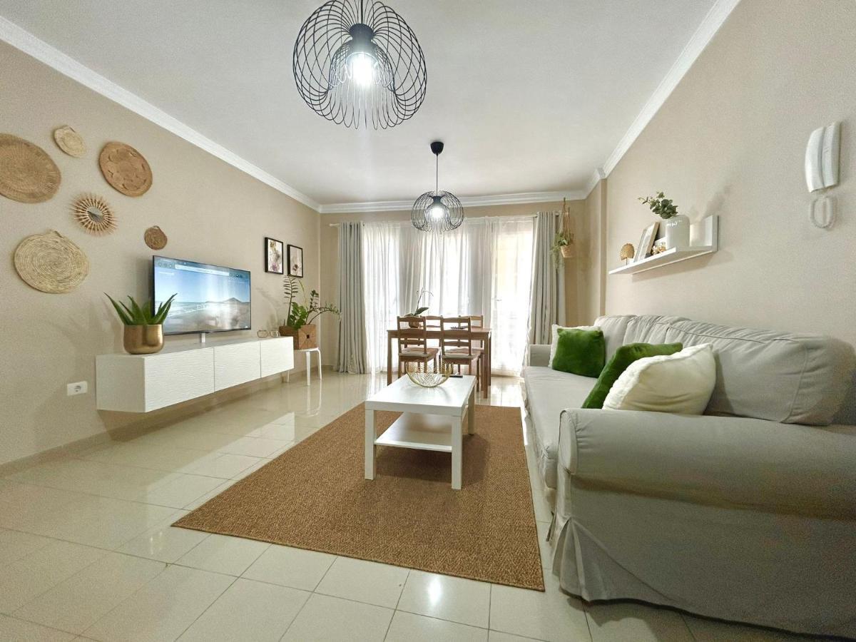 Cala Medano Apartment El Medano  Bagian luar foto