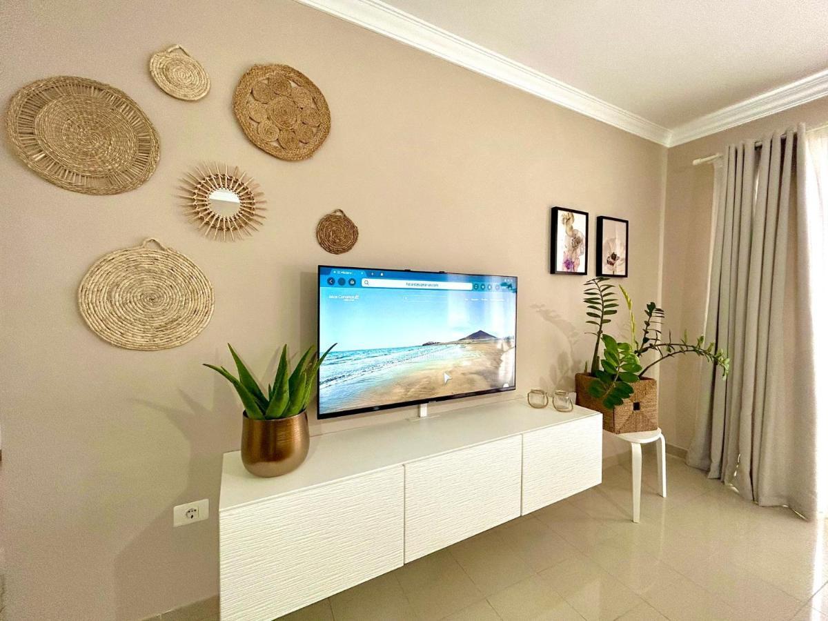 Cala Medano Apartment El Medano  Bagian luar foto